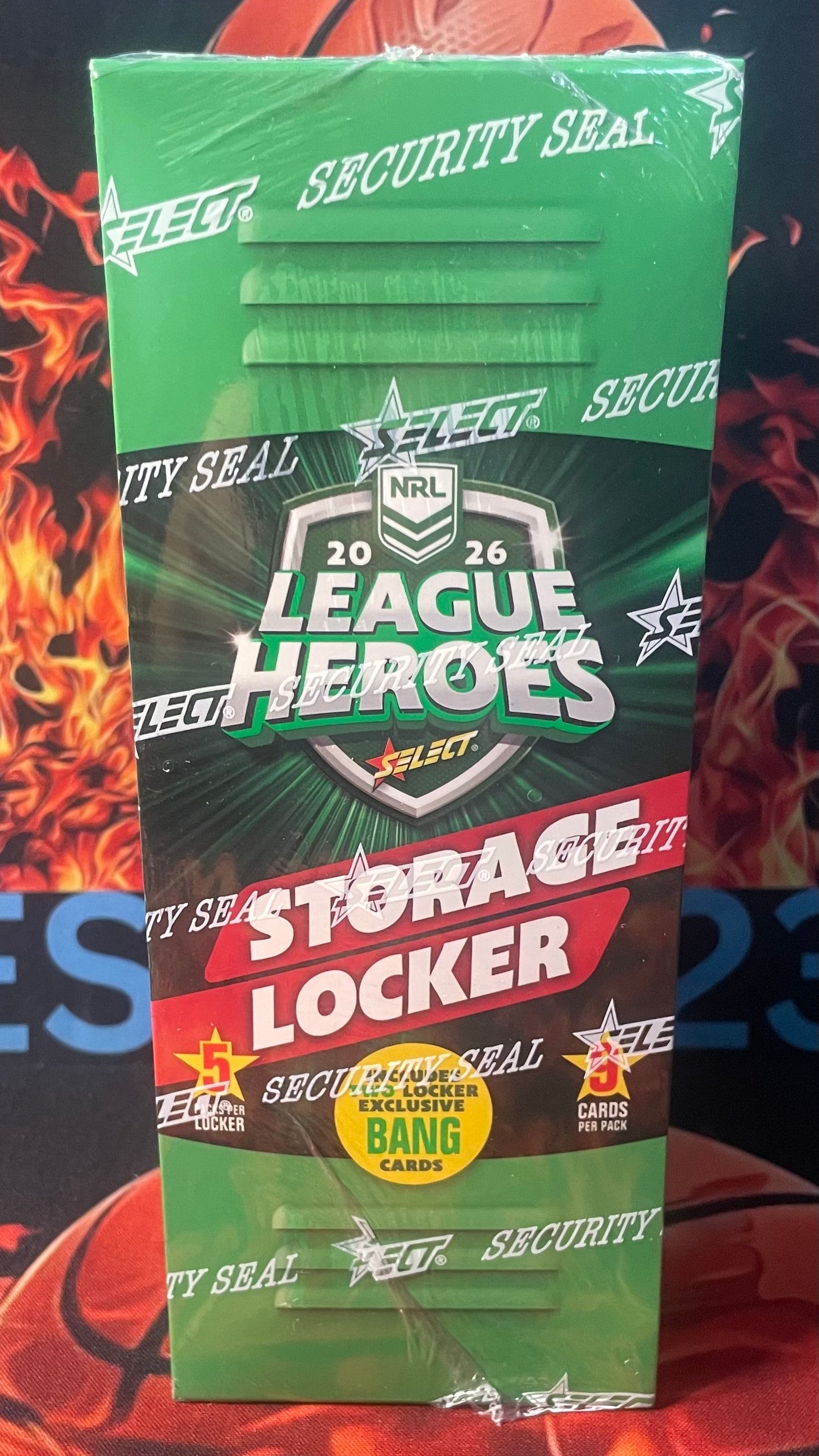 NRL Select League Hero’s Storage Locker Box (5 Retail Packs & 1 Gold Bang Pack Contains 2 Gold Bangs)